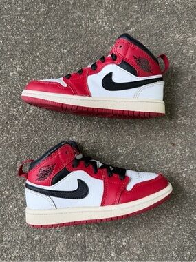 Air Jordan 1 Mid Chicago 2020 (PS) Preschool Lil Kids Shoe Size 10.5C 640734-173